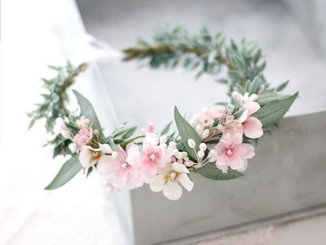 Flower crowns! Crown For Wedding, Disney Inspired Wedding, Cherry Blossom Flower, Cherry Blossom Wedding, Custom Bouquet, Flower Comb, Cherry Blossom Flowers, Bridal Hair Flowers, Wedding Look