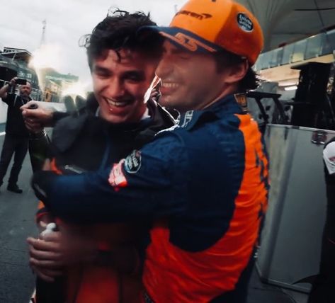 Carlos Sainz And Lando Norris, Carlos And Lando, Formula Uno, Lando Norris, Carlos Sainz, Charles Leclerc, F1 Drivers, Fórmula 1, Vroom Vroom