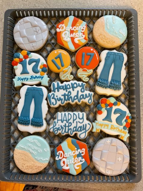 Mama Mia Themed Desserts, Abba Cupcakes, Mama Mia Cake Pops, Mama Mia Themed Cookies, Abba Themed Party Decorations, Dancing Queen Birthday Party Ideas, Dancing Queen Cookies, Momma Mia Theme Cookies, Mama Mia Cookies