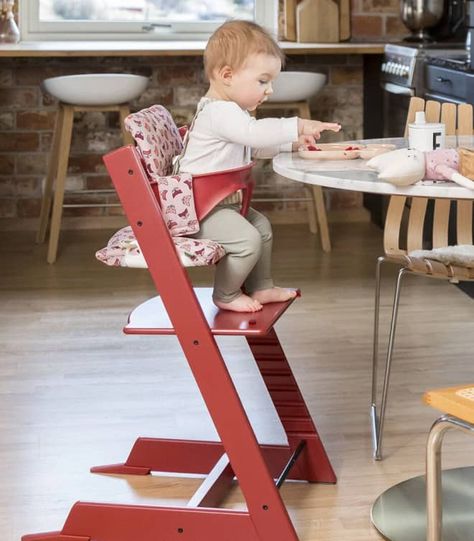 I Ditched My Compact, Folding High Chair for This, and I’ve Never Looked Back https://www.thekitchn.com/stokke-tripp-trapp-high-chair-love-letter-review-23684494?utm_source=RSS&utm_medium=feed&utm_campaign=Category%2FChannel%3A+main #recipes #splendidum.com Tripp Trapp High Chair, Folding High Chair, Best High Chairs, Antilop High Chair, Tripp Trapp Chair, Stokke Tripp Trapp, Natural Baby Shower, Tripp Trapp, Kids Desk Chair