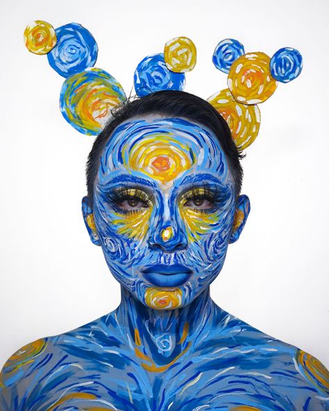 Simple Body Painting, Van Gogh Makeup, Vintage Halloween Costumes, Painting Starry Night, Painting Face, Creepy Costumes, Painted Vans, Pinterest Makeup, Art Makeup