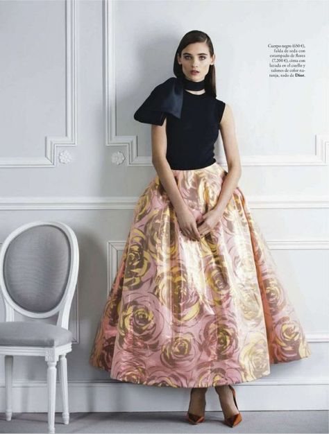 Floral circle skirt House Of Dior, Dior Couture, Mode Inspiration, Look Chic, Beautiful Fashion, Couture Fashion, Editorial Fashion, Beautiful Outfits, Vestidos De Fiesta