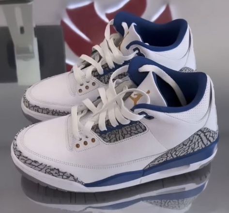 Air Jordan 3 "Wizards" CT8532-148 Jordan 3 Wizards Outfit Women, Jordan 3 Aesthetic, Jordan 3 Wizards Outfit, Wizards Outfit, Jordan 3 Wizards, Retro 3s, Jordan 3s, Shoes For School, Nike Fashion Shoes