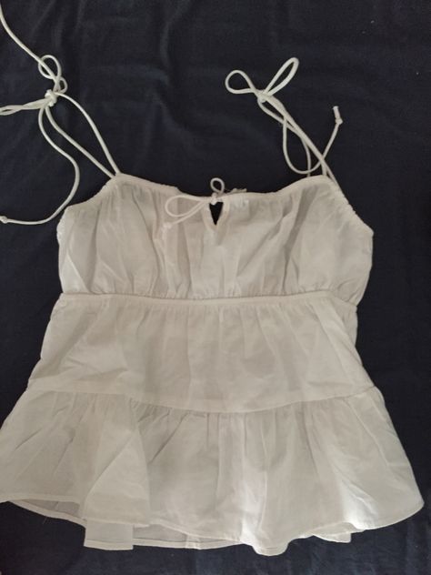 White Top Coquette, White Blouse Aesthetic, Babydoll Top Aesthetic, Baby Doll Tops, Baby Doll Top, White Babydoll Top, Cute White Tops, Babydoll Tank Top, Babydoll Tank