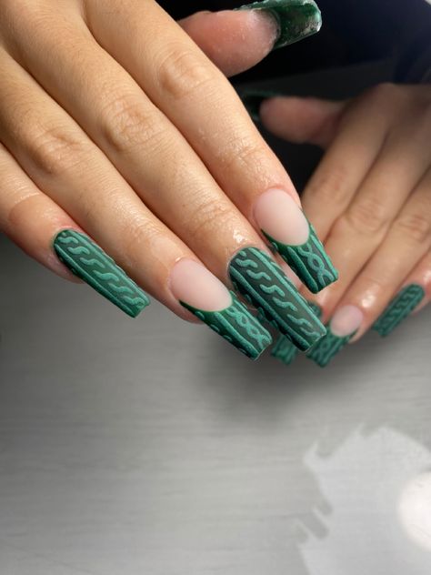 Sweater Nails Green, Green Sweater Nails, Cable Knit Nails, Knitted Nails, Knit Nails, Nails Green, Sweater Nails, Nails Art, Winter Nails