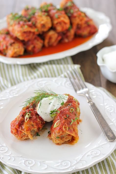 One of my favorite dishes, but this one with some modifications like buckwheat instead of rice and with mushrooms. Mushroom Cabbage, Ukrainian Dishes, Russian Party, Pickled Herring, Buckwheat Recipes, Cabbage Rolls Recipe, Russian Food, Ukrainian Recipes, Easy Homemade Recipes