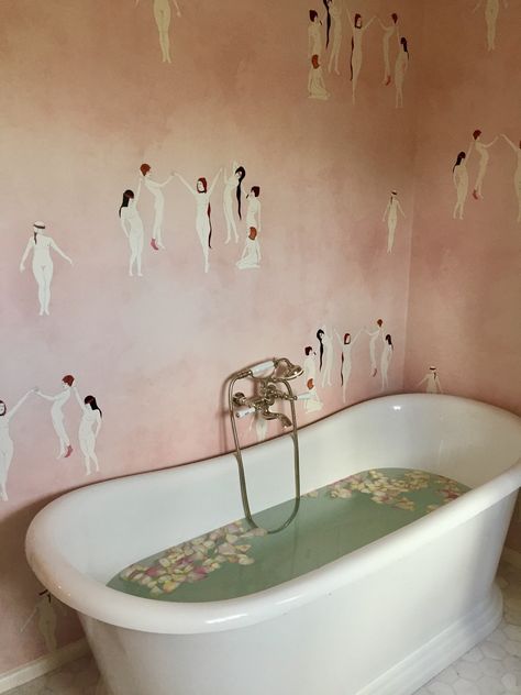 Coven — Maison C Wallpaper Minimal, Pink Bathroom, Bathroom Inspo, Decor Guide, Retro Home Decor, Bath Tub, Retro Home, Retro Decor, Architectural Digest