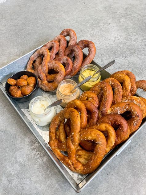 Soft Pretzel Board, Pretzel Platter, Soft Pretzel Bar, Pretzel Charcuterie Board, Pretzel Business, French Fry Board, Pretzel Board, Fry Board, Micro Bakery