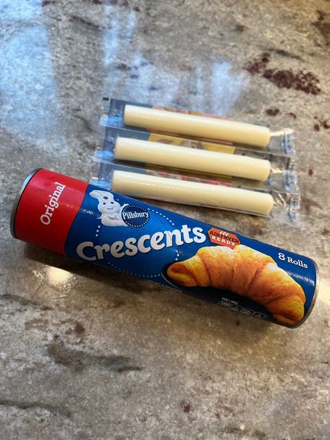 Diy Cheese Bread Sticks, What To Make With Cheese Sticks, Garlic Cheese Sticks With Pizza Crust, Pillsbury Cheese Bread, Air Fryer Cheese Bread Sticks, Cheese Sticks With Crescent Rolls, Cheese Stick Recipes Easy, How To Make Cheese Bread Sticks, Crescent Cheese Sticks