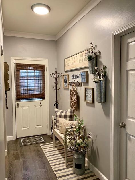 Condo Hallway Ideas, Hallway Decor Farmhouse, Front Hallway Ideas Entrance Farmhouse, Small Farmhouse Entryway Ideas, Farm House Entry Way, Hallway Farmhouse Decor, Farmhouse Hallway Decor, Farmhouse Entryway Ideas, Farmhouse Hallway