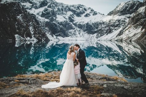 New Zealand Wedding Venues, Snowy Backdrop, Wedding New Zealand, Small Outdoor Wedding, Wedding Ceremony Decorations Outdoor, Queenstown Wedding, Mountain Backdrop, Mountain Top Wedding, Mountain Weddings