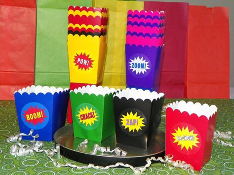 Small Superhero Party Favor Goody Bags W/Sticker by ReadySetCreate, Superhero Snacks, Superhero Party Favors, Superhero Classroom Theme, Super Hero Shirts, Superhero Theme Party, Superhero Crafts, Snack Boxes, Popcorn Boxes, Avengers Party