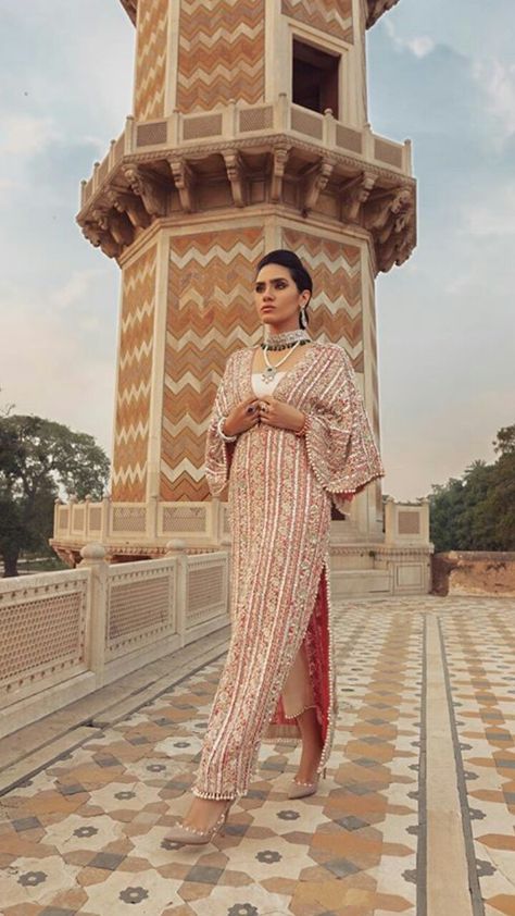 Indian Outfit 2023, Sufi Night Outfit Women Wedding, Plus Size Fashion For Women Indian Wedding, Sufi Night Outfit Women, Night Outfit Women, Stylish Indian Outfits, Sufi Night, Modern Dress Patterns, Pakistani Couture