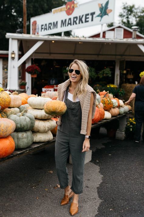 Linen Overalls Outfit, Fall Overalls Outfit, Overalls Outfit Fall, Overalls Outfit Winter, Fall Overalls, Linen Overalls, Overall Outfit, Overalls Outfit, Simple Fall Outfits