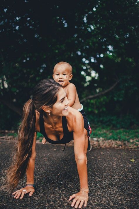 Workout Photoshoot, Moms Goals, Fitness Photoshoot, Surf Lesson, Baby Weight, Fitness Photography, Mommy Life, Wellness Fitness, Family Goals