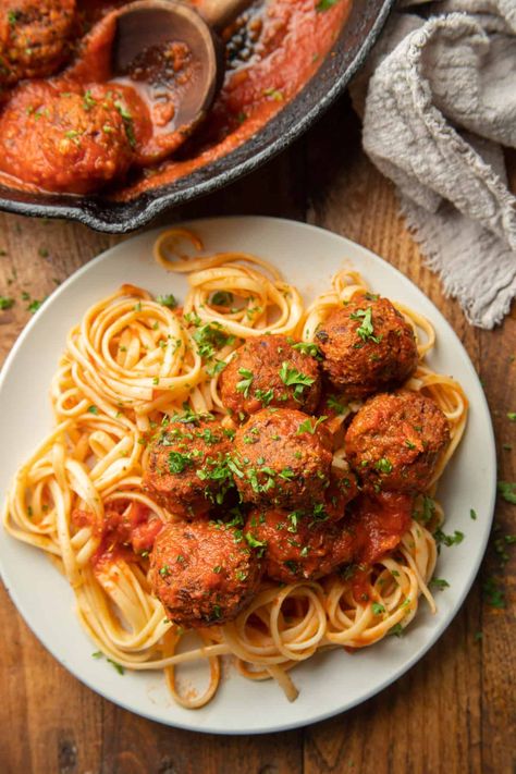 Vegan Meatballs Recipe, Vegan Meatballs, Vegan Entree, Meatless Main Dishes, Vegan Italian, Pasta Night, Vegan Burgers, Savory Vegan, Most Satisfying