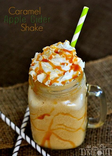 Caramel Apple Shake Apple Shake, Fall Beverages, Caramel Apple Cider, Apple Cider Caramels, Shakes Drinks, Milkshake Recipes, Milk Shakes, Smoothie Shakes, Caramel Apple