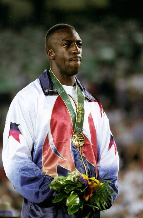 Olympic Track And Field, 1996 Olympics, Olympic Flag, Michael Johnson, Olympic Athletes, Olympic Sports, London Photos, Role Model, Action Poses