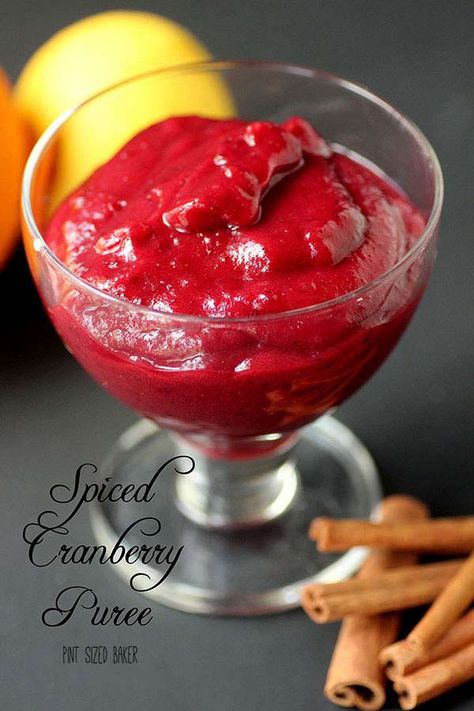 Spiced Cranberry Puree - perfect for your holiday desserts. Cranberry Puree, Chocolate Cake And Frosting, Fondant Recipes, Cranberry Filling, Seasonal Cakes, Cake Filling, White Chocolate Cake, Orange Peels, Fall Cooking