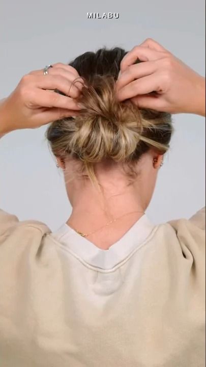 The easiest low messy bun. All you need is a stretchy hair tie to get the job done. My favorites are from the brand Gimme Beauty. They offer hair ties for di... Low Messy Bun, Low Messy Buns, Low Buns, Hair Tricks, Twist Bun, Hair Tie, Messy Bun, Get The Job, Weeding