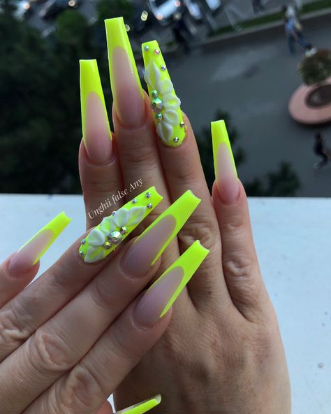 Emoji Nails, Nail Designs Bling, Lime Green Nails, Mauve Nails, Yellow Nails Design, Fancy Nails Designs, Nails Design With Rhinestones, Dope Nail Designs, Long Acrylic Nails Coffin