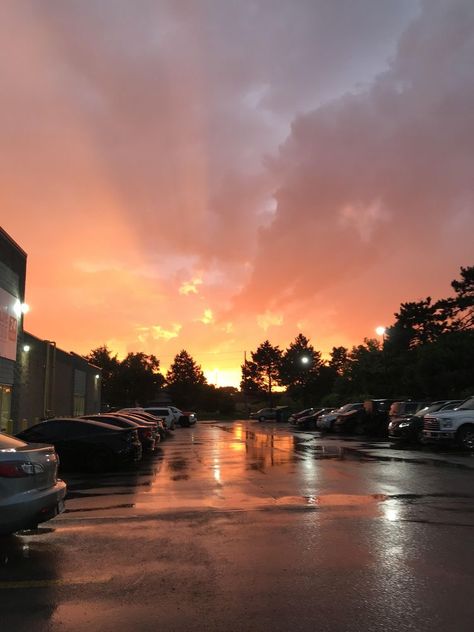 Rainy Sky, Sun Aesthetic, I Love Rain, Summer Storm, After Rain, Sun Setting, Summer Rain, Pretty Sky, Rain Photography