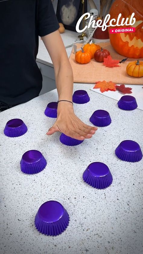 Spellbinding Witch Hat Cake | Spellbinding Witch Hat Cake! Witchcraft never tasted so delicious 🎩🍰 | By Chefclub Network | Facebook Witch Hat Cake, Witch Hat Cupcakes, Pumpkin Pops, Chefclub Network, Desserts Halloween, Witch Cake, Halloween Foods, Hat Cake, Holiday Dinners