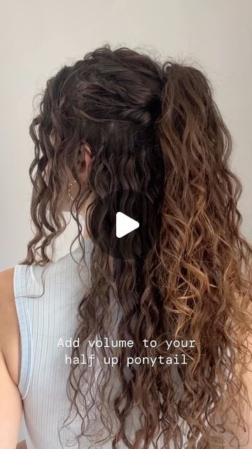 Jennie 🌷 | Curly Hair Care and Simple Hairstyle Tutorials | The best volume hack for a half up pony using a Blush Silks micro silk scrunchie 🩵   Silk scrunchies do not damage hair like regular... | Instagram Fast Hairstyles For Curly Hair, Jennie Curly Hair, Half Up Pony, Down Curly Hairstyles, Date Night Hair, Low Ponytail Hairstyles, Simple Hairstyle, Curly Hair Tutorial, Hairstyle Tutorials