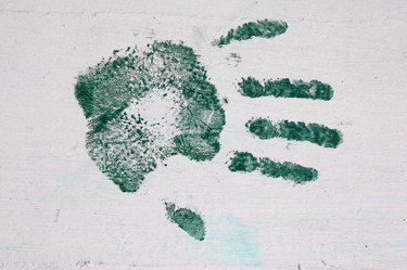 Handprint Quilt, How To Make Ink, Crocodile Craft, Homemade Finger Paint, Homemade Paint, Baby Handprint, Classroom Projects, Playroom Wall, Sunday School Crafts