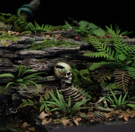 Forest Bases Miniature, Jungle Bases 40k, Miniature Basing, Bicycle Tattoo, Tomb Kings, Aquascape Design, Warhammer Terrain, Miniature Bases, Dungeons And Dragons Miniatures