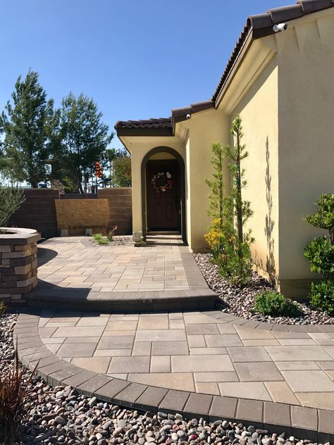 Gorgeous walkway with our Paseo Grande in Sandalwood Blend & our Paseo 6 x 9 Border in Mocha Brown. ❤ #ackerstone #pavers #walkway Great job at Vintage Design & Landscape Construction! Pavers With Borders, Brown Paver Patio, Tan Paver Patio, Backyard Patio Flooring, Ackerstone Pavers, Front Yard Walkway Ideas, Yard Walkway Ideas, Porch Ideas Backyard, Walkway Pavers