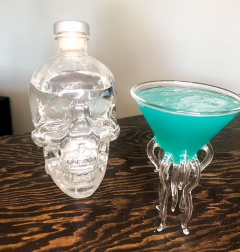 Witches Brew Cocktail Recipe (With Crystal Head Vodka) Blue Mojito Recipe, Witches Brew Cocktail Recipe, Witches Brew Cocktail, Crystal Skull Vodka, Witch Brew Recipe, Vodka Mixers, Alcoholic Recipes, Vodka Mixed Drinks, Crystal Head Vodka