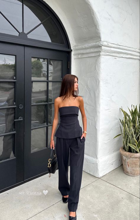 @andrianaxpekun Luxury Tailored Wide Leg Pants Timeless Style, Luxury Timeless Wide-leg Dress Pants, Timeless Tailored Wide Leg Pants, Sleek Tailored Wide-leg Pants, Luxury Tailored Wide-leg Pants, Tailored Clothes Vietnam, Evening Outfit Going Out, Chic Dinner Outfit, Classy Going Out Outfits