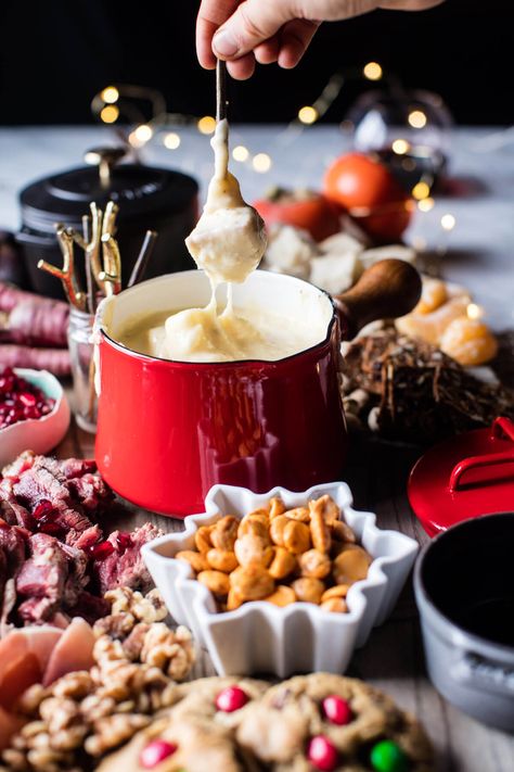 Cheese Fondue Board | halfbakedharvest.com @hbharvest Winter Fondue Party, Christmas Cheese Fondue, Holiday Fondue, Christmas Fondue, Fondue Board, Fondue Ideas, Fondue Dinner, Tieghan Gerard, Half Baked Harvest Recipes