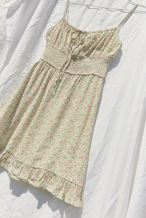 Pretty Summer Dresses, Beautiful Summer Dresses, Empire Dress, Urban Dresses, Urban Outfitters Dress, Mode Inspo, Dresses For Teens, Printed Mini Dress, Looks Vintage