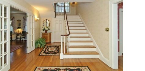 Inside the Amityville house today Amityville Horror House, Amityville House, Dark Reality, Haunted America, Amityville Horror, Dutch Colonial Homes, Real Horror, Horror Collection, Creepy Houses