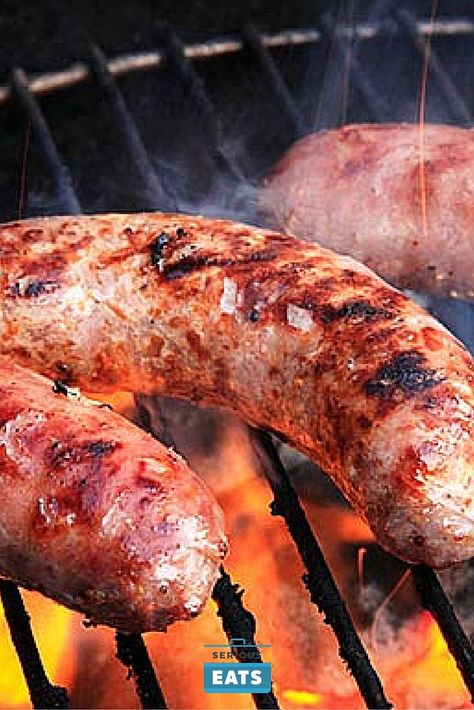 All the tips you need for a perfect grilled sausage. Loaded Bratwurst, Bratwurst Stew, Sweet Italian Sausage Recipes, Best German Food, Homemade Sausage Recipes, Best Sausage, Chicken Apple Sausage, Italian Sausage Recipes, Apple Sausage