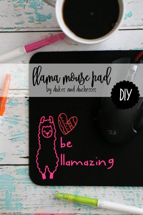 DIY llama mouse pad Mouse Pad Cricut Ideas, Leather Mouse Pad Diy, Diy Mouse Pad, Sublimation Mouse Pad Ideas, Custom Mouse Pads, Creative Workspace, Do It Yourself Crafts, Easy Paper Crafts, Cameo Projects