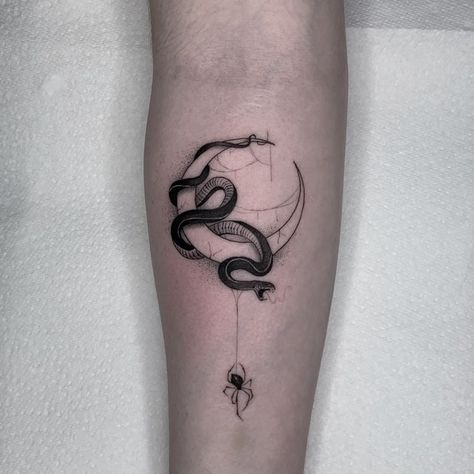 Snake Spider Tattoo, Small Snake Tattoos For Women, Double Snake Tattoo, Tatuagem Percy Jackson, Spider Tattoo For Women, Snake Tattoos For Women, Snake Ankle Tattoo, Arm Tattoos With Meaning, Powerful Tattoos