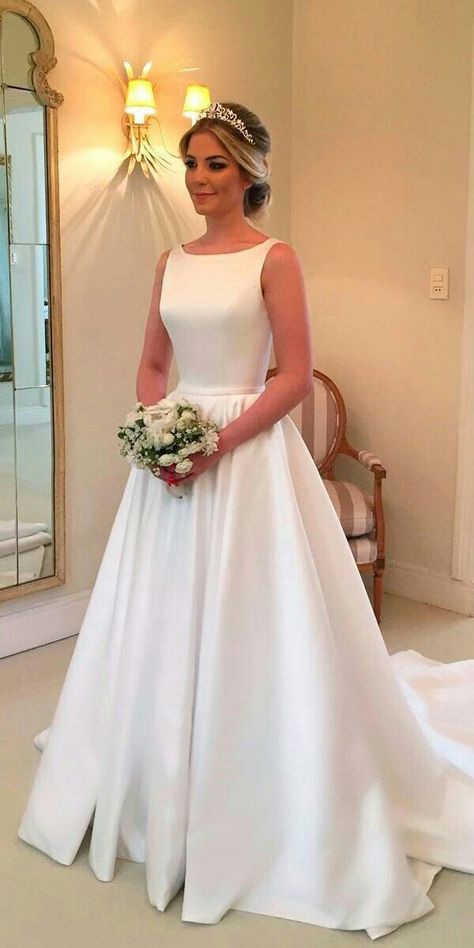 Meghan Markle Wedding Dress, Prom Elegant, Wedding Dress Guide, Dress Guide, Gowns Prom, Brides Wedding Dress, Princess Wedding Dresses, Perfect Wedding Dress, Elegant Wedding Dress