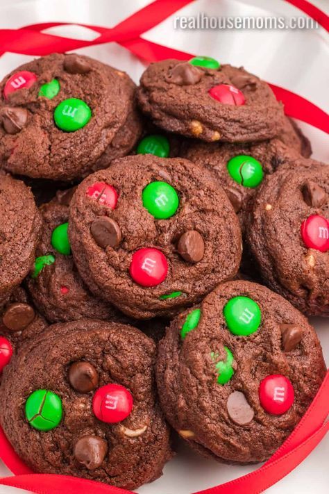 Chocolate M M Cookies, Mnm Cookies, Pecan Crunch, Truffle Cookies, Peppermint Chocolate, Mint Oreo, Homemade Food Gifts, M And M, Christmas Food Gifts