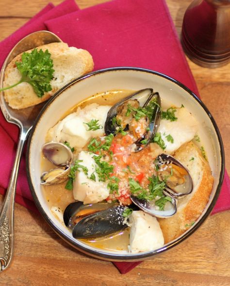 Julia Child's Bouillabaise...making something from Julia's cookbook each week as we mark down the weeks to what would be her 100th birthday :) Bouillabaisse Recipe, Seafood Soups, Julia Childs, Julia Child Recipes, Tv Chefs, French Recipes, Seafood Soup, French Cooking, Julia Child