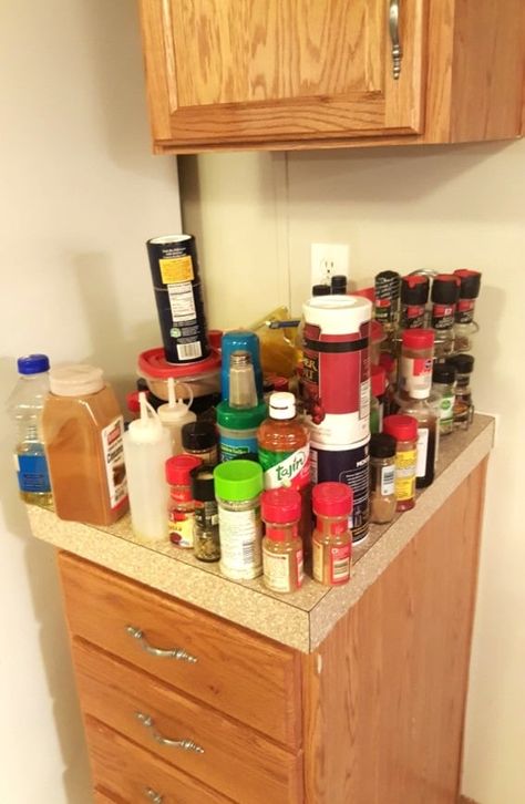 Wall Shelf For Spices, Diy Dollar Tree Spice Rack Ideas, Diy Tiered Spice Rack, Spice Rack Organization Cabinets, Spice Organization For Small Cabinet, Spice Storage Small Kitchen, Organizing Ideas Spices, Season Rack Ideas, Organize Seasoning Cabinet