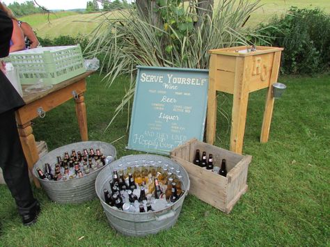 Beer And Wine Wedding Bar Set Up, Wedding Liquor Ideas, Diy Bar Wedding Set Up, Wedding Liquor Bar, Beer And Wine Wedding Bar, Private Engagement, Rustic Wedding Bar, Wooden Cooler, Backyard Engagement Parties