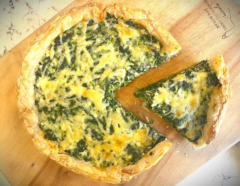 Mum's Spinach and Cottage Cheese Quiche Cottage Cheese Quiche, Spinach And Cottage Cheese, Spinach Cottage Cheese, Ham And Spinach Quiche, Ham Quiche Recipe, Using Puff Pastry, Spinach Puff Pastry, Ham Quiche, Cheese Quiche Recipe