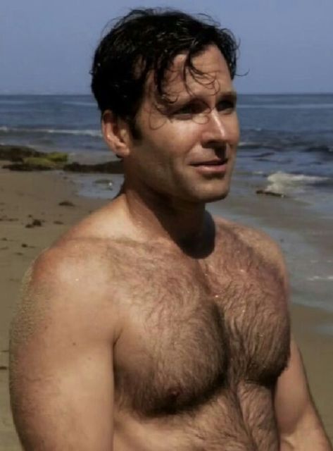 Eion Bailey Mediterranean Men, Eion Bailey, Pectoralis Major, Surface Anatomy, Hasan Piker, Pablo Schreiber, Celeb Men, Ray Donovan, Black Guy