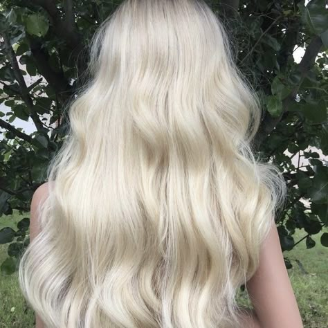 Targaryen Hair, Flesh And Fire, Manon Blackbeak, Alina Starkov, Rattle The Stars, To Whatever End, White Blonde Hair, Legacy Of Gods, Rina Kent