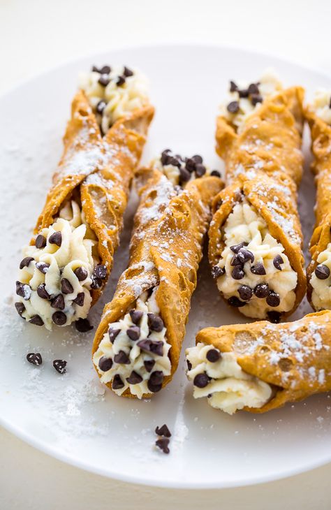 5-Ingredient Cannolis Cannoli Filling, Cannoli Recipe, Popular Dessert, Baker By Nature, Italian Dessert, Think Food, 5 Ingredient, Cannoli, Crowd Pleaser