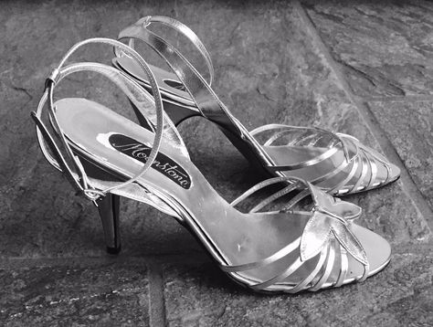 Vintage Silver Heels, 2003 Fashion, Princess Heels, 90s Shoes, Aesthetic Film, Silver Strappy Heels, Party High Heels, Prom Inspo, Dance Heels