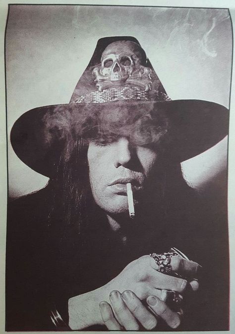 Goth Western Aesthetic, Ian Astbury, Goth Cowboy, Chicas Punk Rock, Dark Photo, Cowboy Aesthetic, Rock Aesthetic, Southern Gothic, Western Aesthetic